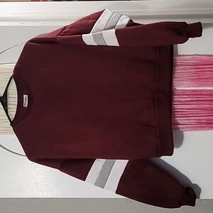 HyperMV Maroon Crewneck Sweatshirt – Size S, Striped Sleeve Detail, Cozy Fall